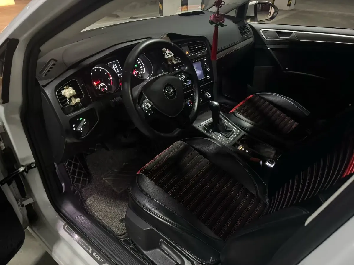 2018 Volkswagen Golf 1.6L 110HP L4 6AT,autocango,china used car exporter,china ev exporter,chinese used car exporter,chinese used ev exporter