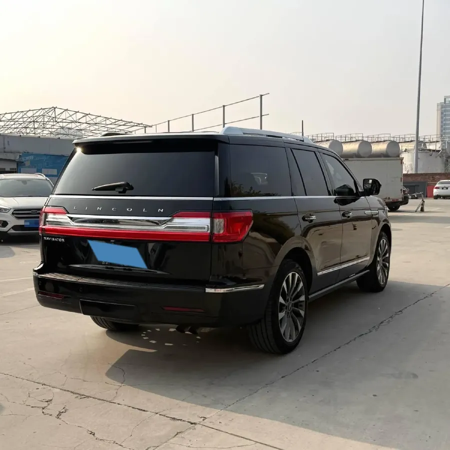 2019 Lincoln Navigator 3.5T 388HP V6 10AT,autocango,china used car exporter,china ev exporter,chinese used car exporter,chinese used ev exporter