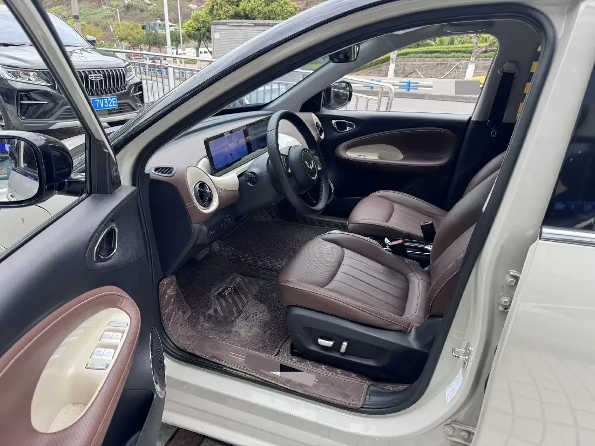 2024 WuLing BinGuo BEV 31.9KWH,autocango,china used car exporter,china ev exporter,chinese used car exporter,chinese used ev exporter