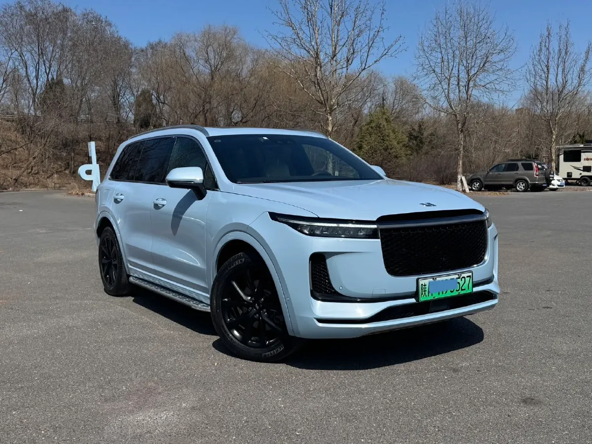2021 Li ONE Range Extended 131HP REEV 40.5KWH,autocango,china used car exporter,china ev exporter,chinese used car exporter,chinese used ev exporter