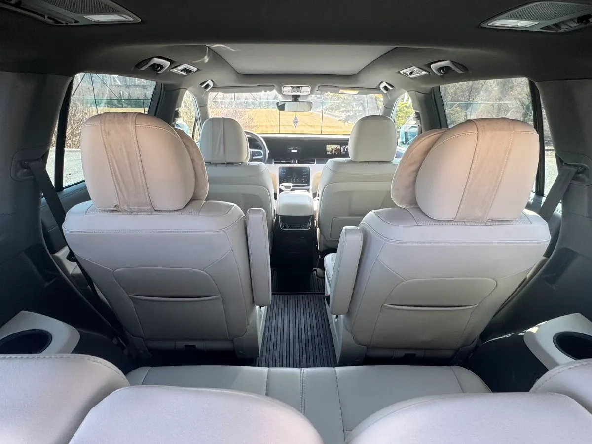 2021 Li ONE Range Extended 131HP REEV 40.5KWH,autocango,china used car exporter,china ev exporter,chinese used car exporter,chinese used ev exporter