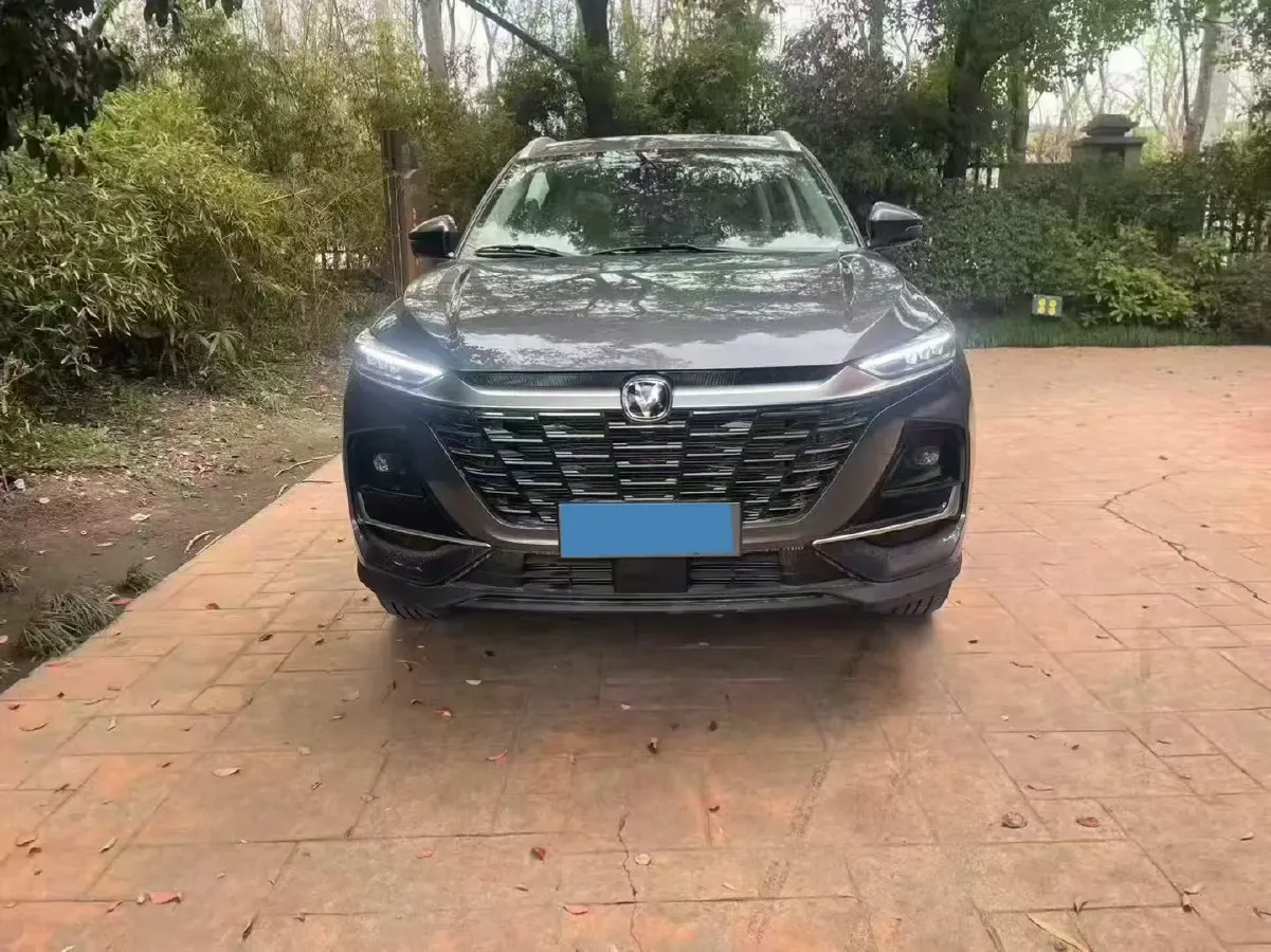 2024 ChangAn CS75 1.5T 188HP L4 7DCT,autocango,china used car exporter,china ev exporter,chinese used car exporter,chinese used ev exporter