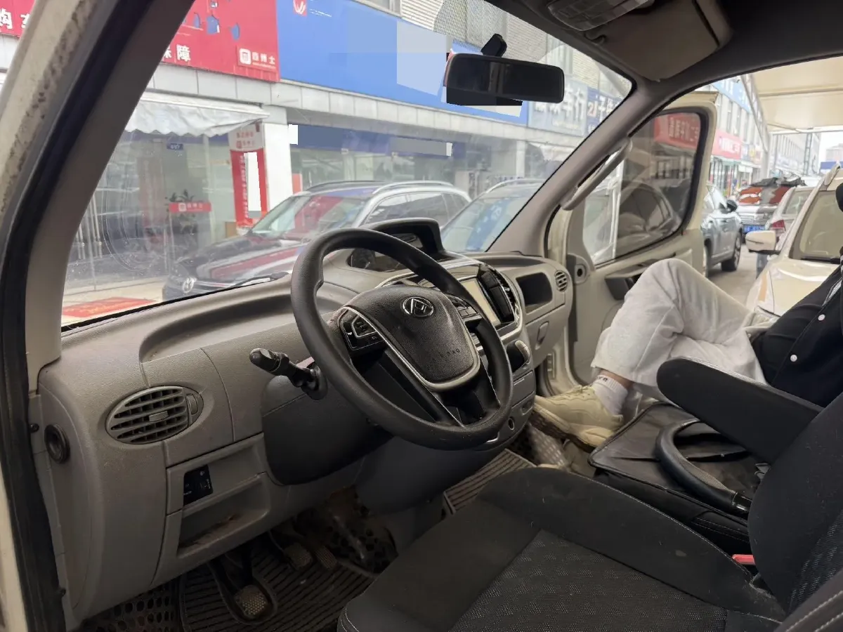 2021 MAXUS XinTu V80 2.0T 139HP L4 6MT,autocango,china used car exporter,china ev exporter,chinese used car exporter,chinese used ev exporter