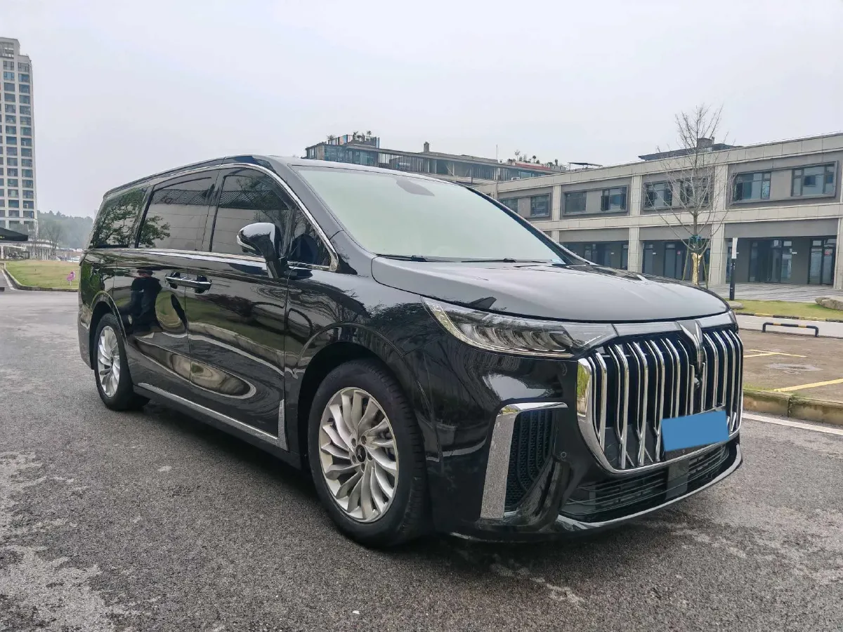 2022 Voyah Dream 1.5T 136HP L4 PHEV 25.57KWH,autocango,china used car exporter,china ev exporter,chinese used car exporter,chinese used ev exporter