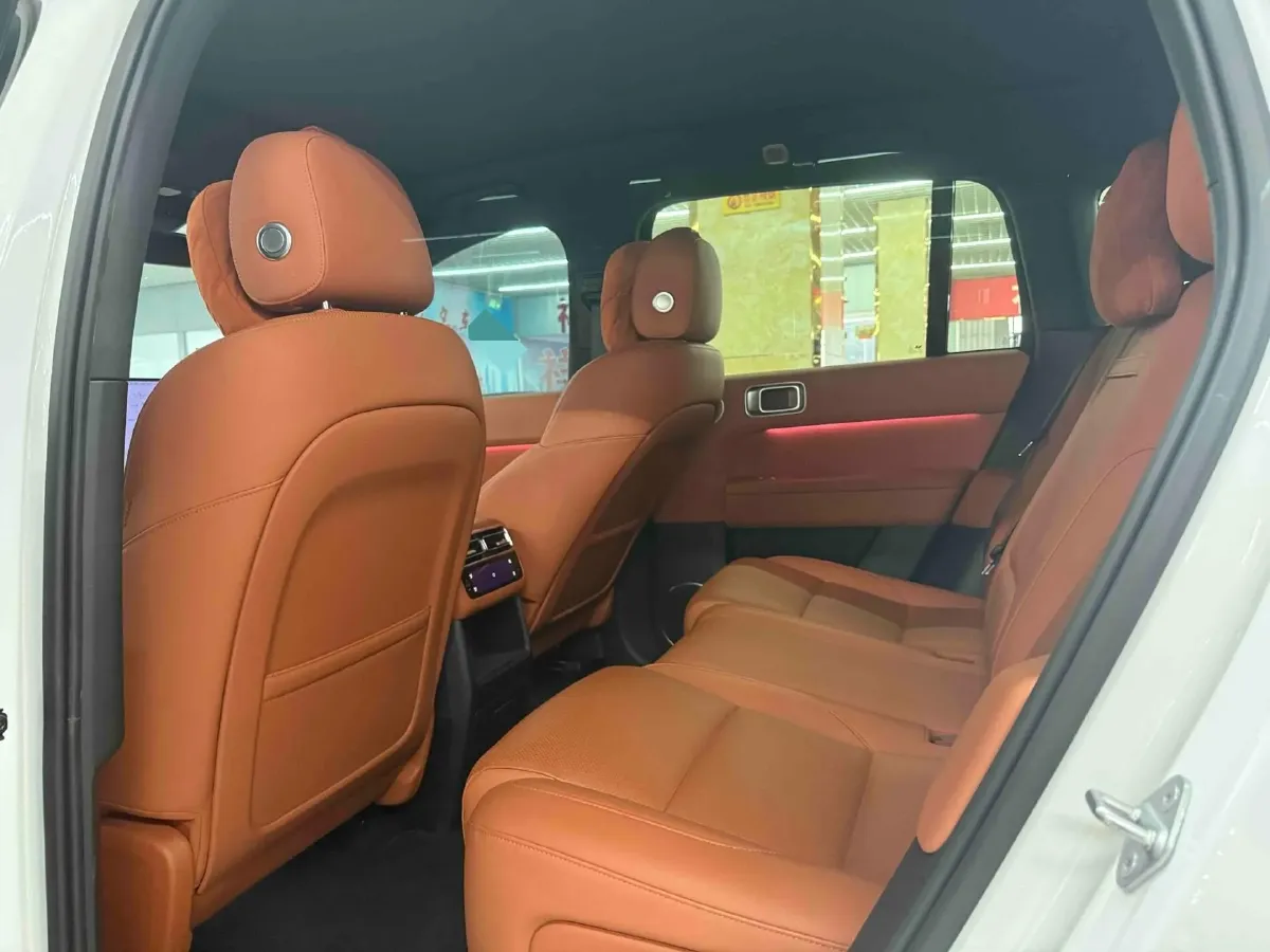 2024 Li L6 Range Extended 154HP L4 REEV 36.8KWH,autocango,china used car exporter,china ev exporter,chinese used car exporter,chinese used ev exporter