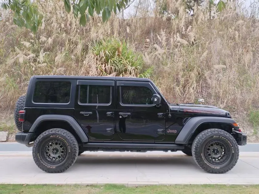 2021 Jeep Wrangler 2.0T 266HP L4 8AT,autocango,china used car exporter,china ev exporter,chinese used car exporter,chinese used ev exporter