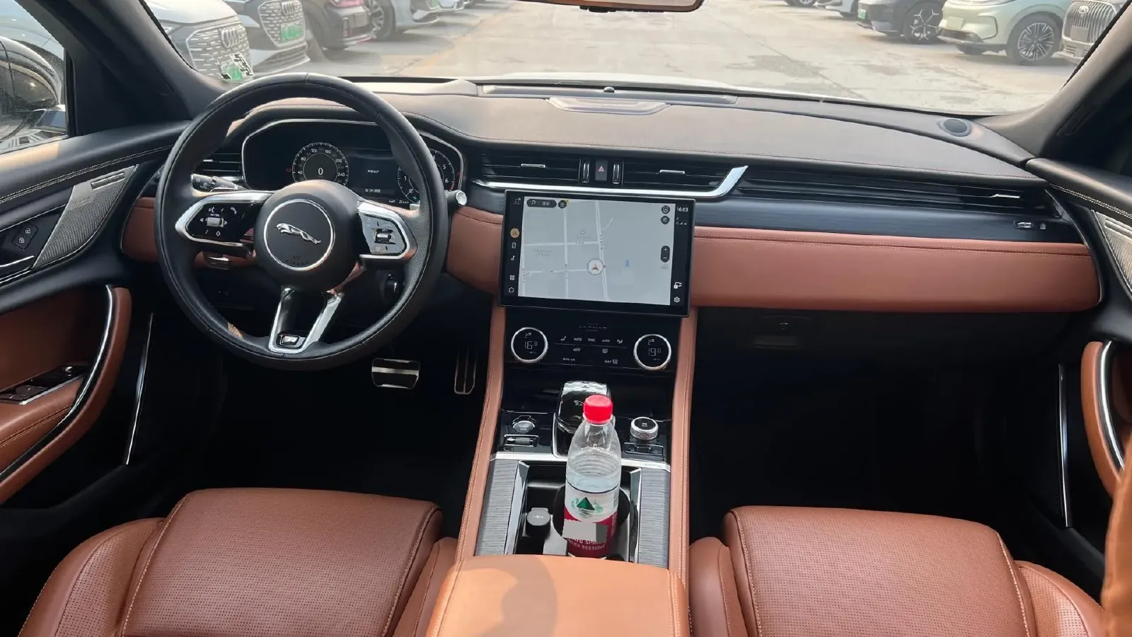 2024 Jaguar XFL 2.0T 300HP L4 8AT,autocango,china used car exporter,china ev exporter,chinese used car exporter,chinese used ev exporter