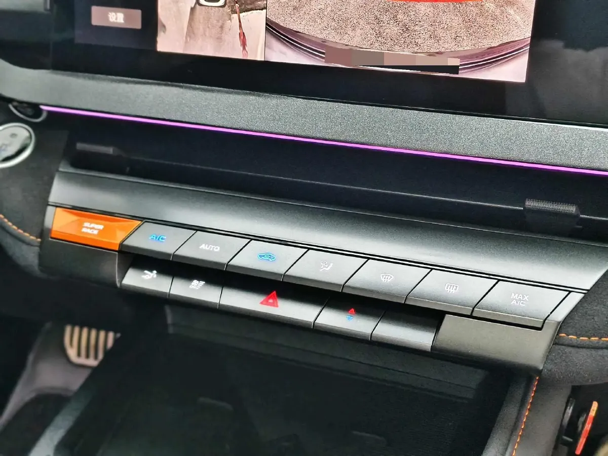 2022 ChangAn UNI-V 1.5T 188HP L4 7DCT,autocango,china used car exporter,china ev exporter,chinese used car exporter,chinese used ev exporter