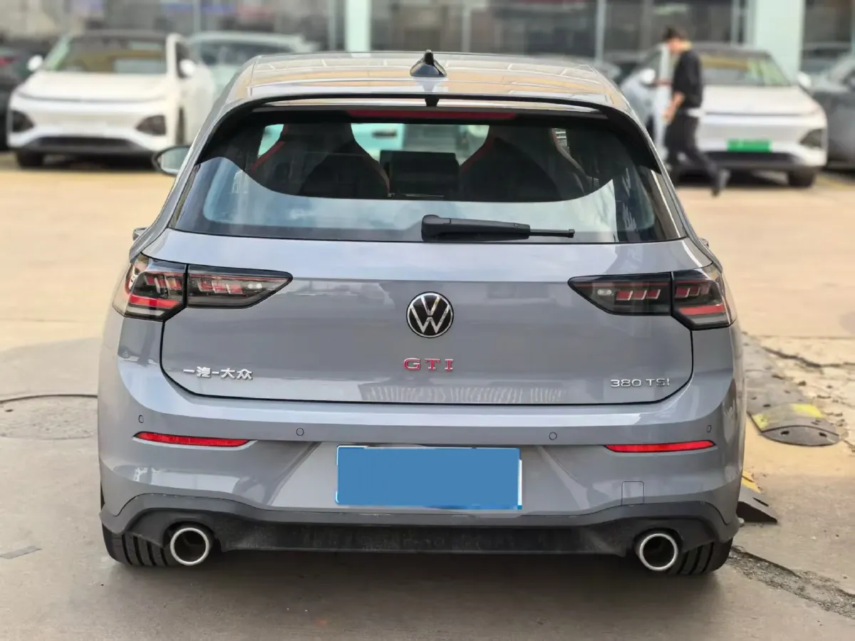 2025 Volkswagen GolfGTI 2.0T 220HP L4 7DCT,autocango,china used car exporter,china ev exporter,chinese used car exporter,chinese used ev exporter