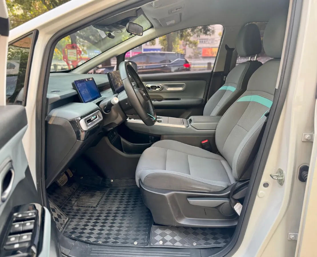 2023 GAC Trumpchi GS4 1.5T 177HP L4 6AT,autocango,china used car exporter,china ev exporter,chinese used car exporter,chinese used ev exporter