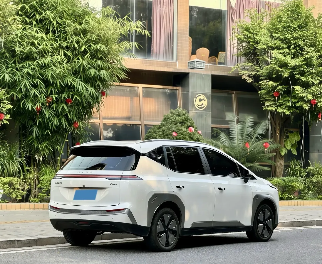 2023 GAC Trumpchi GS4 1.5T 177HP L4 6AT,autocango,china used car exporter,china ev exporter,chinese used car exporter,chinese used ev exporter