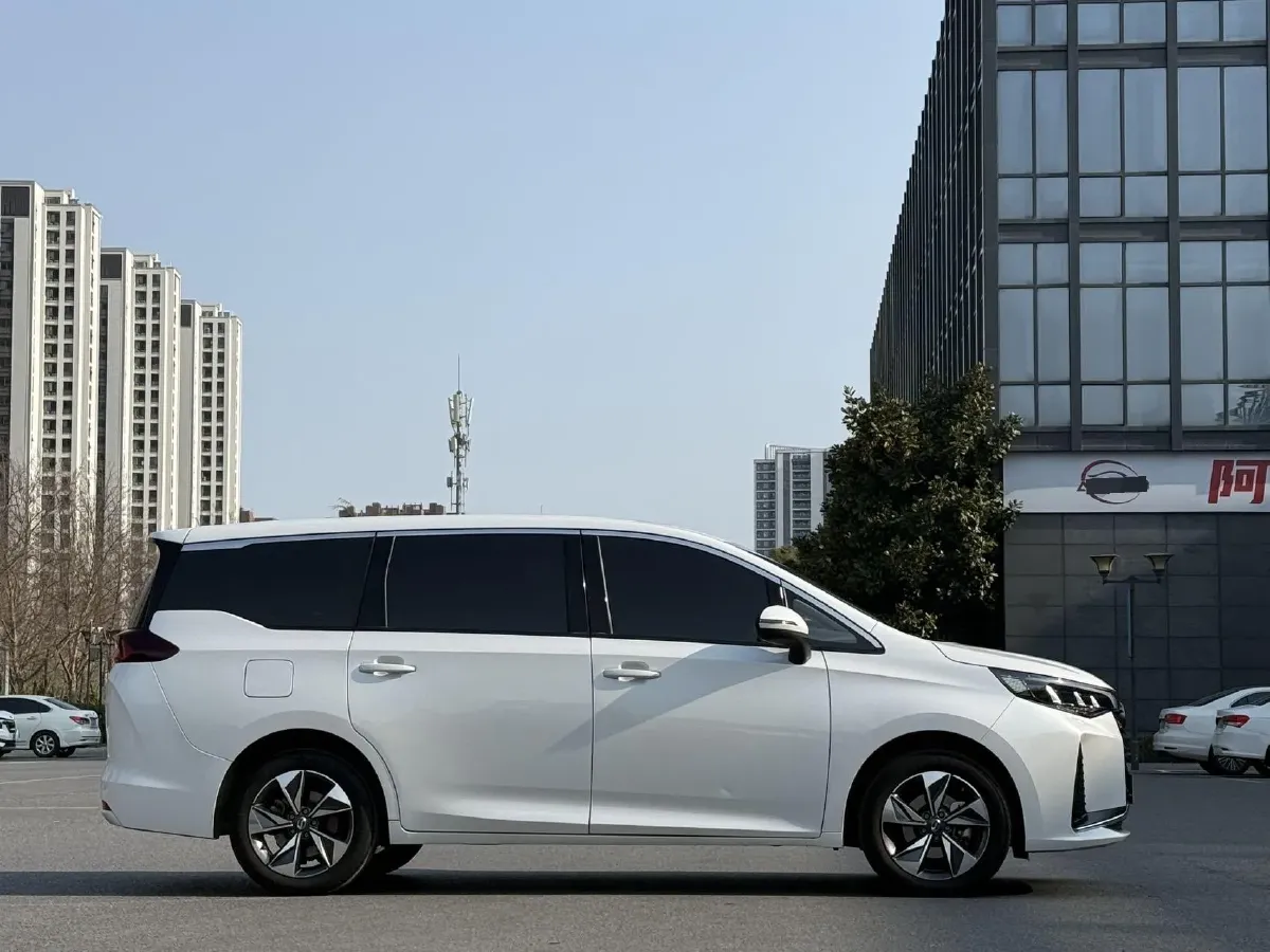 2023 GAC Trumpchi M6 1.5T 177HP L4 7DCT,autocango,china used car exporter,china ev exporter,chinese used car exporter,chinese used ev exporter