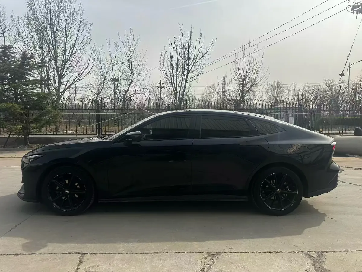 2023 ChangAn UNI-V 1.5T 188HP L4 7DCT,autocango,china used car exporter,china ev exporter,chinese used car exporter,chinese used ev exporter