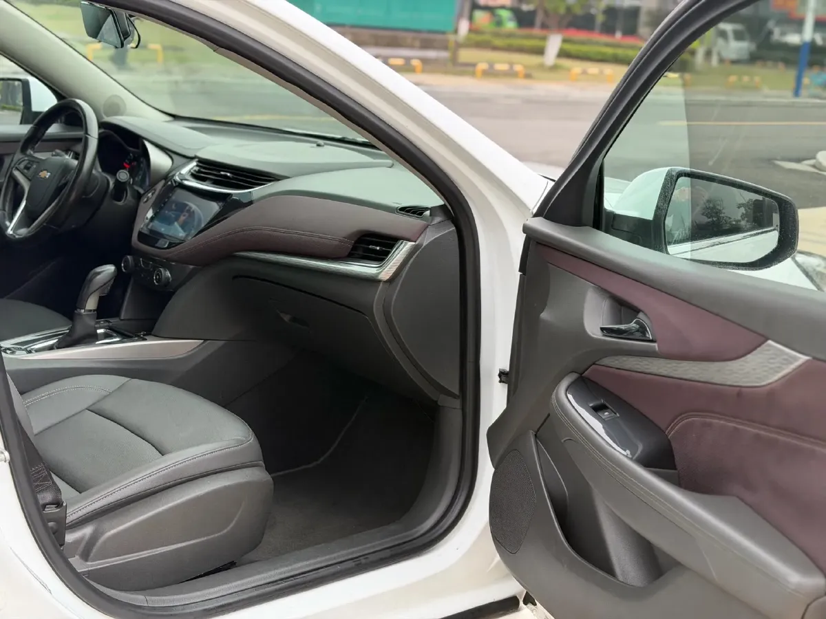 2018 Chevrolet Malibu 1.5T 170HP L4 6AT,autocango,china used car exporter,china ev exporter,chinese used car exporter,chinese used ev exporter