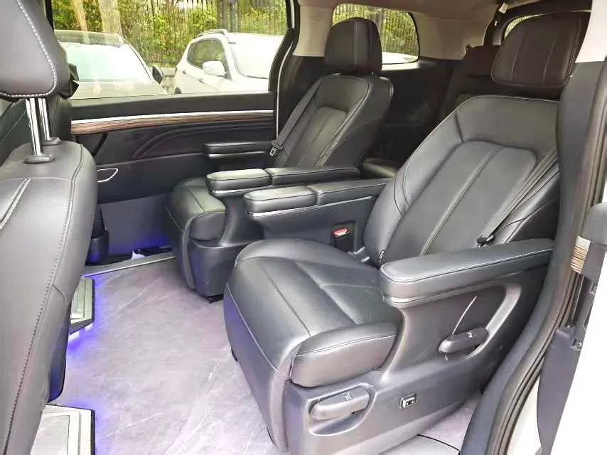 2023 GAC Trumpchi M8 2.0T 252HP L4 8AT,autocango,china used car exporter,china ev exporter,chinese used car exporter,chinese used ev exporter