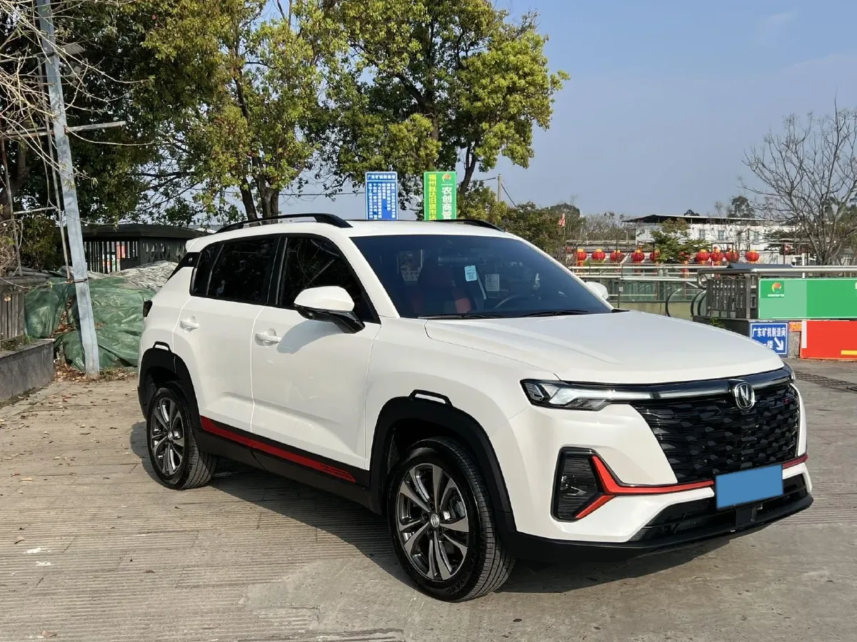 2023 ChangAn CS35 Plus 1.4T 160HP L4 7DCT,autocango,china used car exporter,china ev exporter,chinese used car exporter,chinese used ev exporter