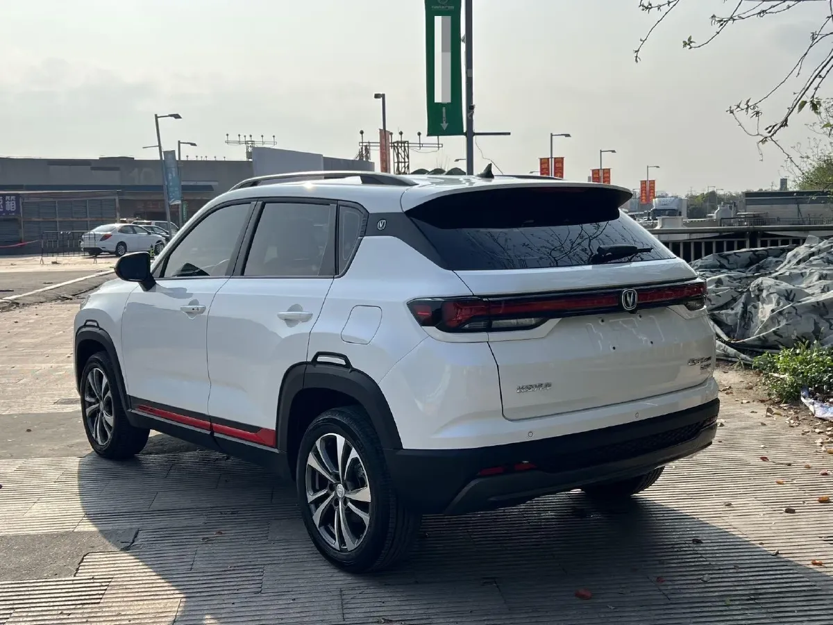 2023 ChangAn CS35 Plus 1.4T 160HP L4 7DCT,autocango,china used car exporter,china ev exporter,chinese used car exporter,chinese used ev exporter