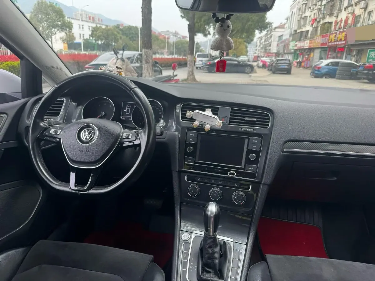 2018 Volkswagen Golf 1.4T 131HP L4 7DCT,autocango,china used car exporter,china ev exporter,chinese used car exporter,chinese used ev exporter