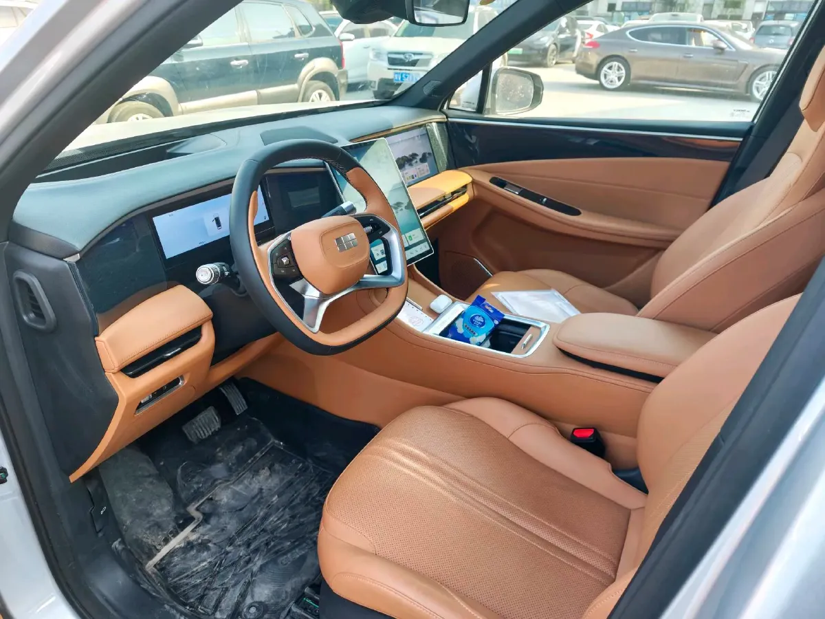 2025 Geely Galaxy L7 1.5L 112HP L4 1DHT PHEV 18.4KWH,autocango,china used car exporter,china ev exporter,chinese used car exporter,chinese used ev exporter