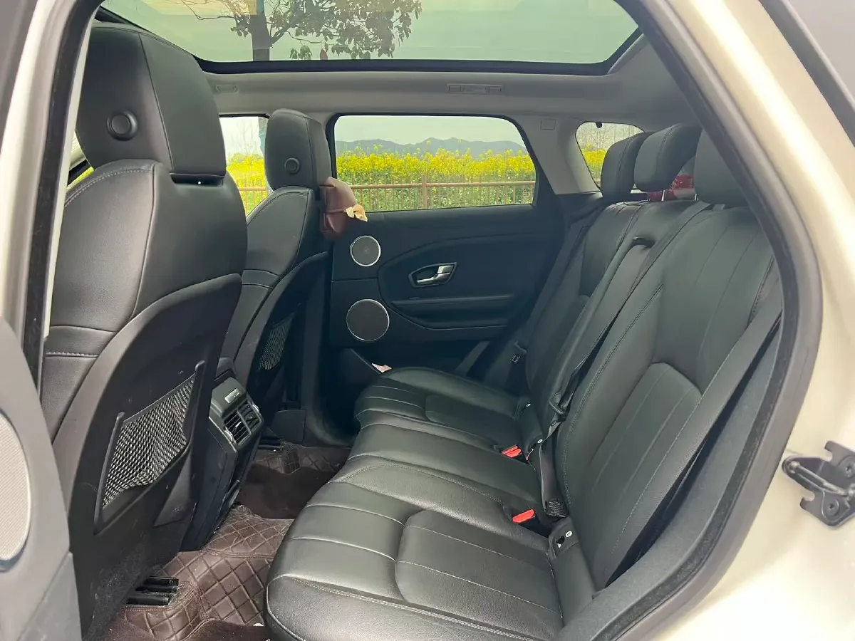 2018 Land Rover Range Rover Evoque 2.0T 241HP L4 9AT,autocango,china used car exporter,china ev exporter,chinese used car exporter,chinese used ev exporter