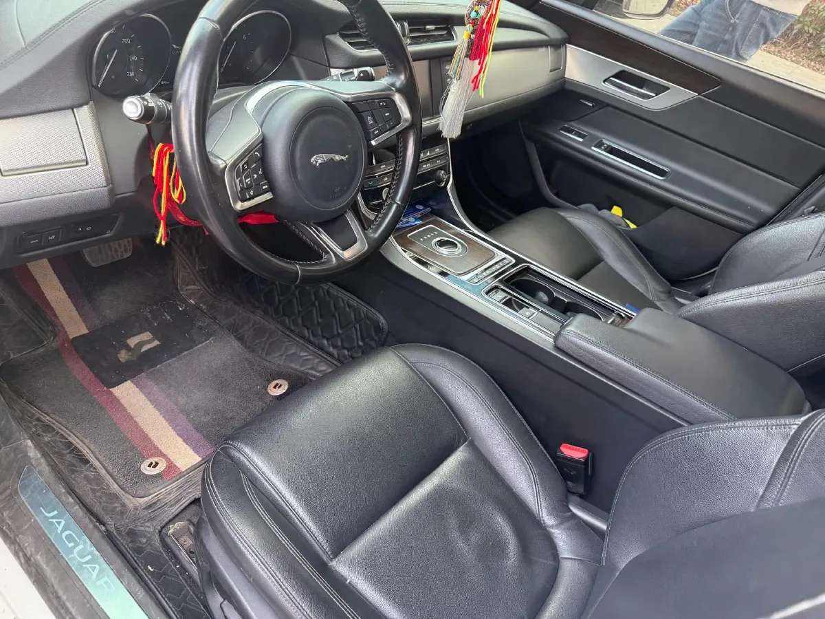 2018 Jaguar XFL 2.0T 200HP L4 8AT,autocango,china used car exporter,china ev exporter,chinese used car exporter,chinese used ev exporter