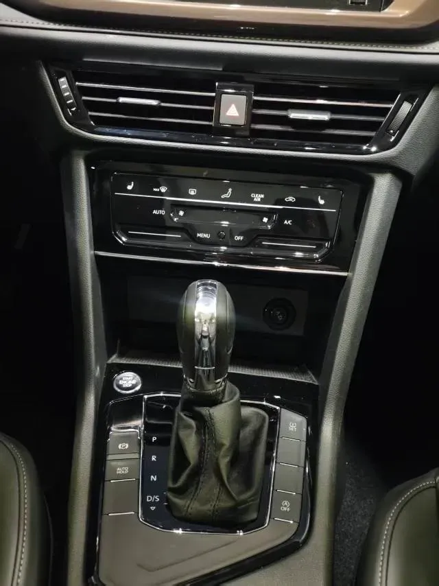 2021 Volkswagen Tharu 1.4T 150HP L4 7DCT,autocango,china used car exporter,china ev exporter,chinese used car exporter,chinese used ev exporter