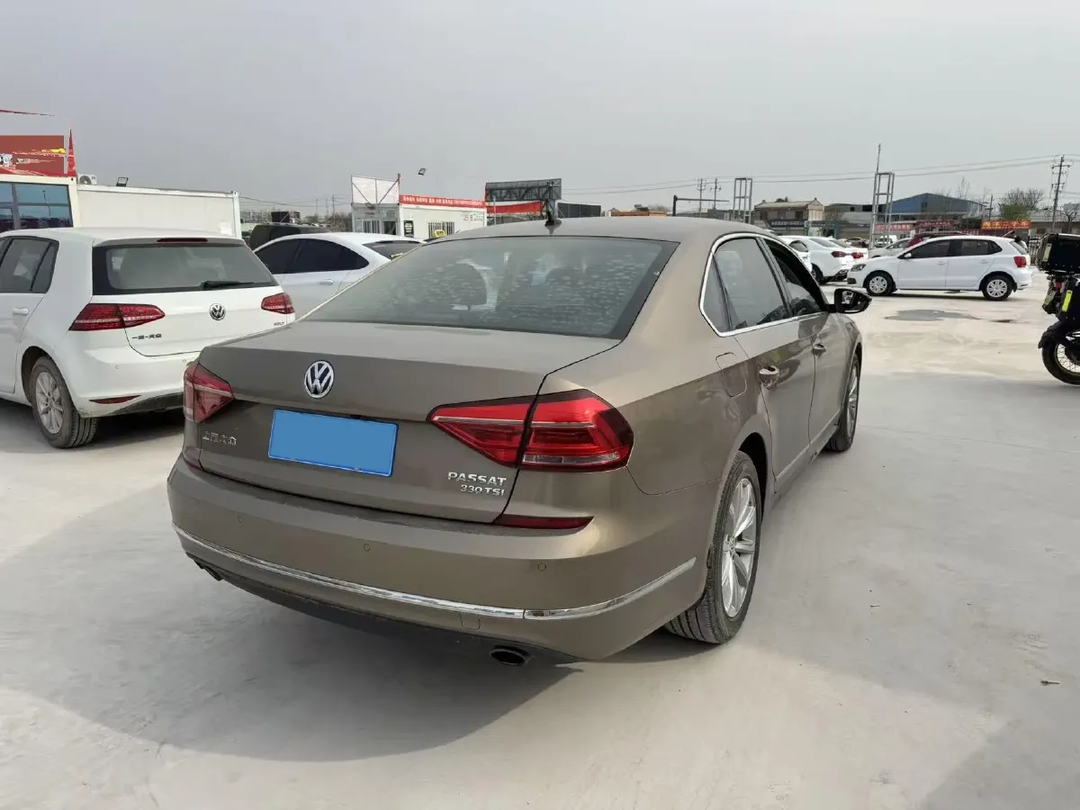 2017 Volkswagen Passat 1.8T 180HP L4 7DCT,autocango,china used car exporter,china ev exporter,chinese used car exporter,chinese used ev exporter