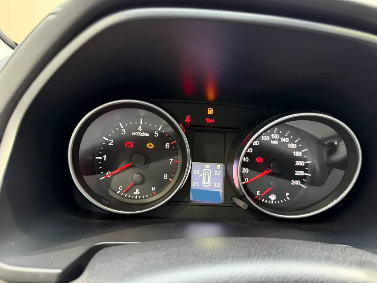 2021 Haval M6 1.5T 150HP L4 7DCT,autocango,china used car exporter,china ev exporter,chinese used car exporter,chinese used ev exporter