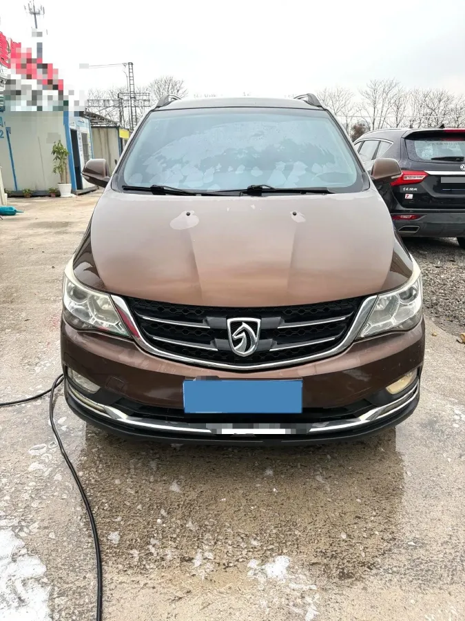 2016 BaoJun 730 1.5L 112HP L4 5MT,autocango,china used car exporter,china ev exporter,chinese used car exporter,chinese used ev exporter