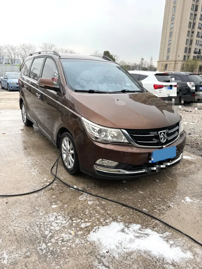 2016 BaoJun 730 1.5L 112HP L4 5MT,autocango,china used car exporter,china ev exporter,chinese used car exporter,chinese used ev exporter