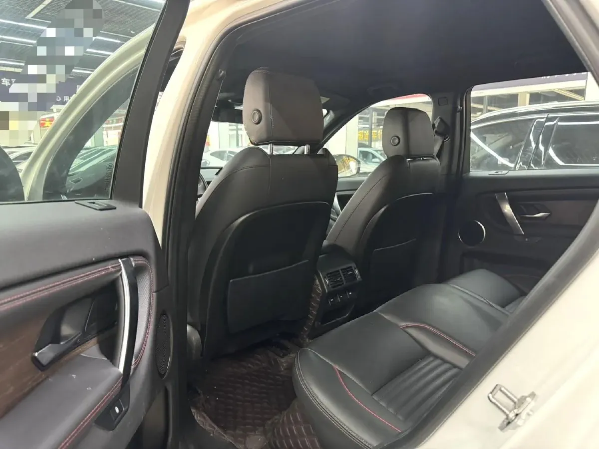 2020 Land Rover Discovery Sport 2.0T 249HP L4 9AT,autocango,china used car exporter,china ev exporter,chinese used car exporter,chinese used ev exporter