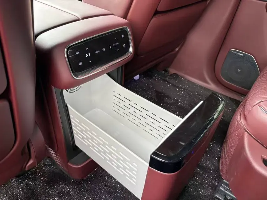 2026 Voyah 9L 1.5T 150HP L4 PHEV,autocango,china used car exporter,china ev exporter,chinese used car exporter,chinese used ev exporter