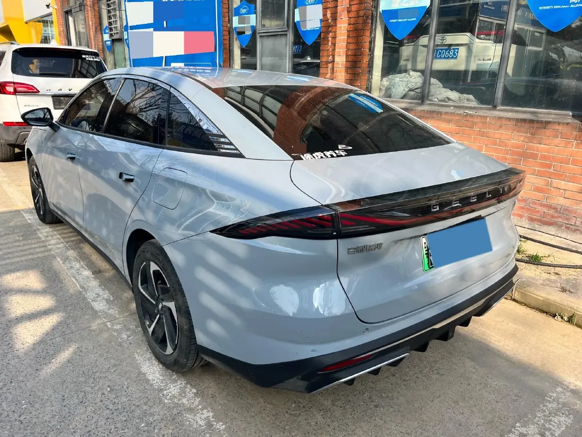 2024 Geely Galaxy L6 1.5T 163HP L4 3DHT PHEV,autocango,china used car exporter,china ev exporter,chinese used car exporter,chinese used ev exporter