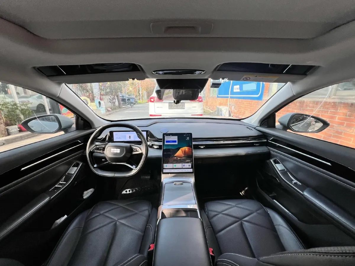 2024 Geely Galaxy L6 1.5T 163HP L4 3DHT PHEV,autocango,china used car exporter,china ev exporter,chinese used car exporter,chinese used ev exporter