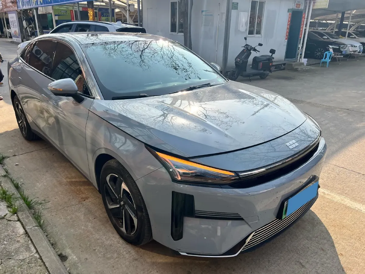 2024 Geely Galaxy L6 1.5T 163HP L4 3DHT PHEV,autocango,china used car exporter,china ev exporter,chinese used car exporter,chinese used ev exporter