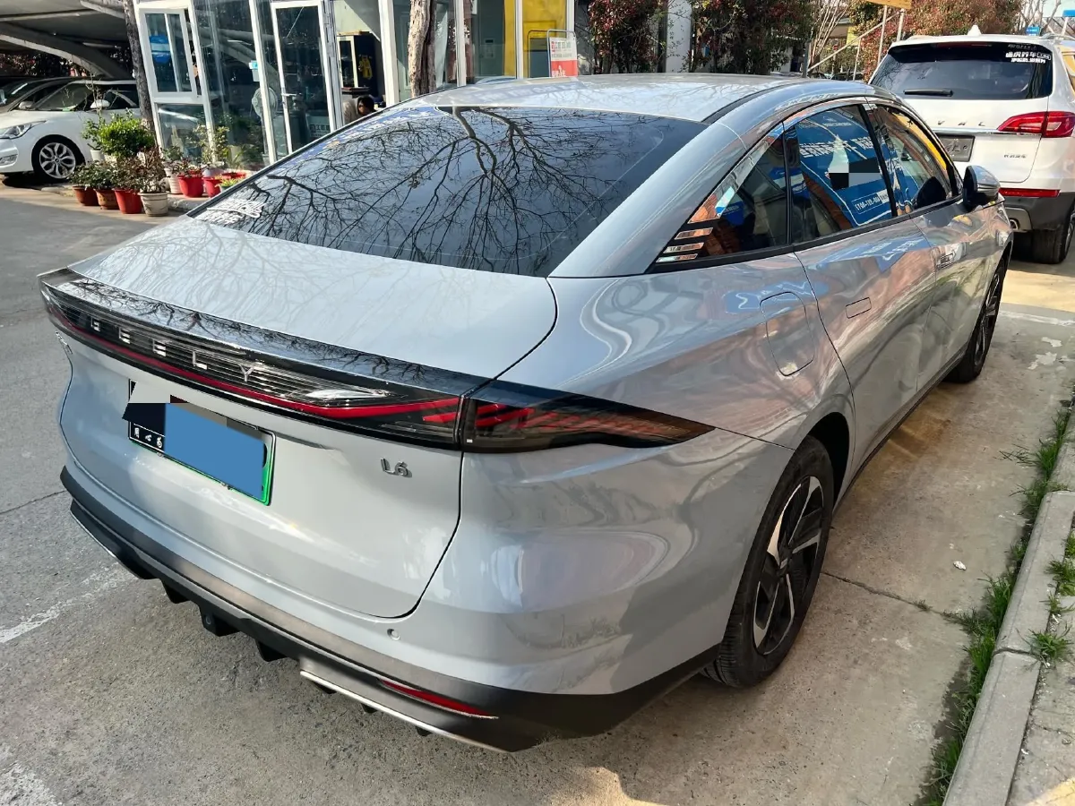 2024 Geely Galaxy L6 1.5T 163HP L4 3DHT PHEV,autocango,china used car exporter,china ev exporter,chinese used car exporter,chinese used ev exporter