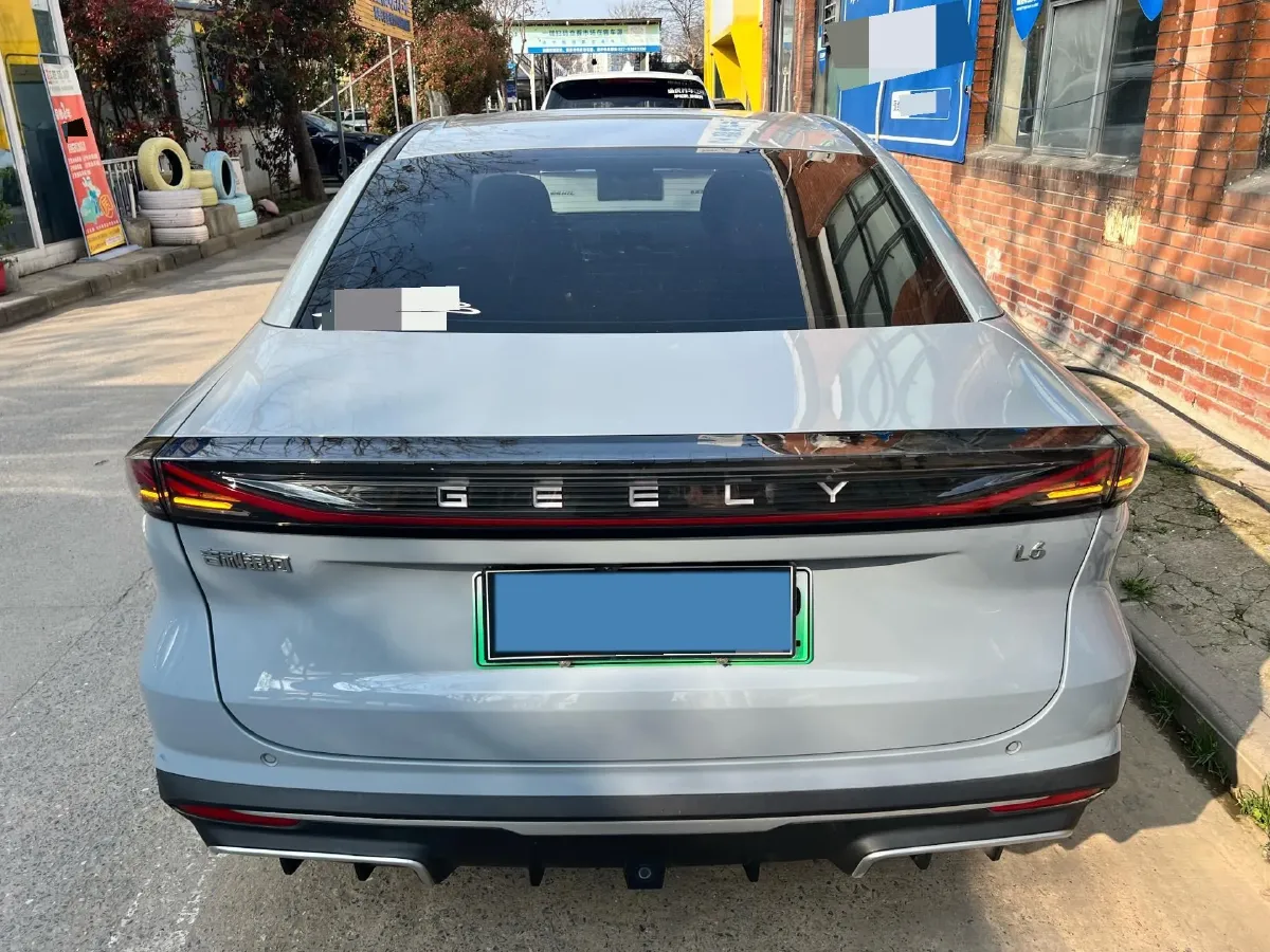 2024 Geely Galaxy L6 1.5T 163HP L4 3DHT PHEV,autocango,china used car exporter,china ev exporter,chinese used car exporter,chinese used ev exporter