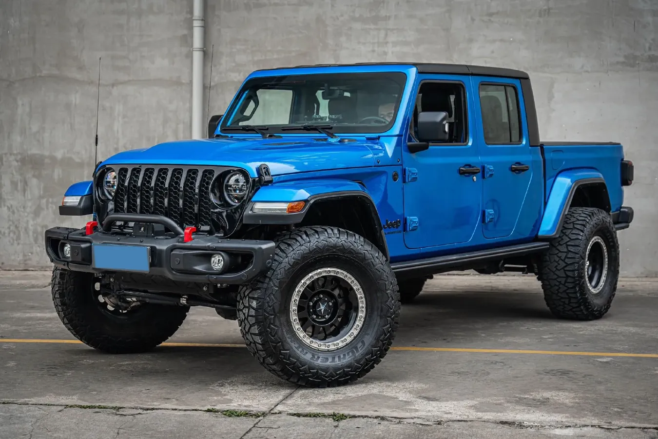 2022 Jeep Gladiator 3.6L 284HP V6 8AT,autocango,china used car exporter,china ev exporter,chinese used car exporter,chinese used ev exporter