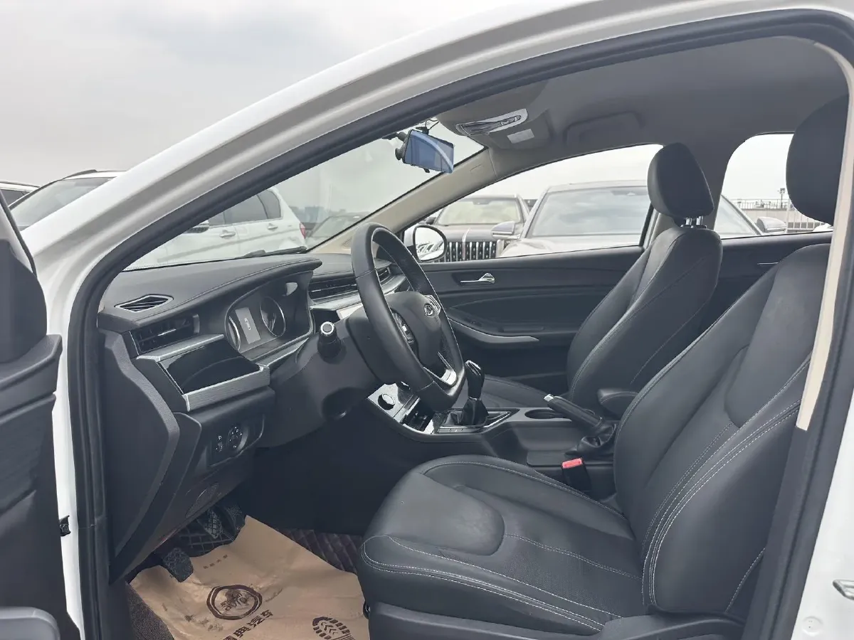 2024 Chery Arrizo 5 1.5L 120HP L4 5MT,autocango,china used car exporter,china ev exporter,chinese used car exporter,chinese used ev exporter