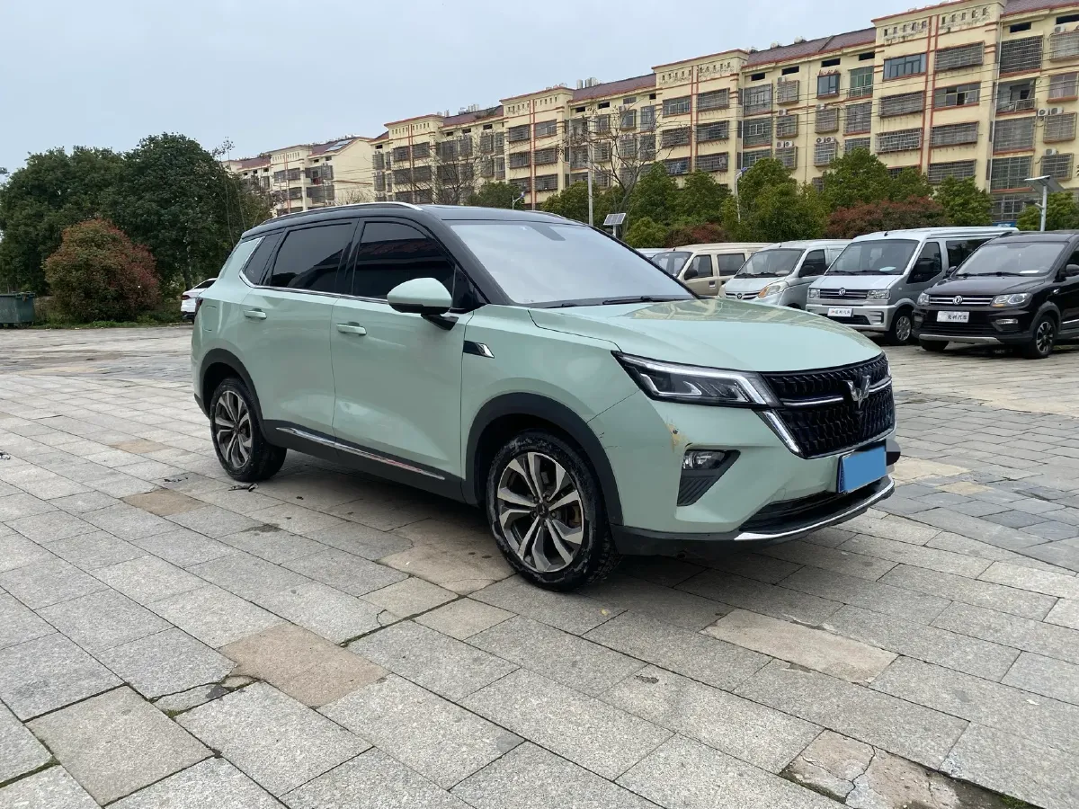 2021 WuLing XingChen 1.5T 147HP L4 CVT,autocango,china used car exporter,china ev exporter,chinese used car exporter,chinese used ev exporter