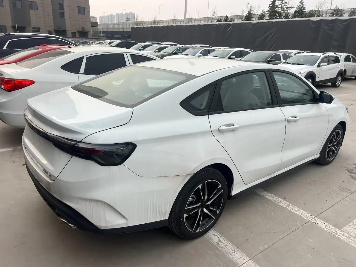 2025 Geely Emgrand 1.5L 127HP L4 CVT,autocango,china used car exporter,china ev exporter,chinese used car exporter,chinese used ev exporter