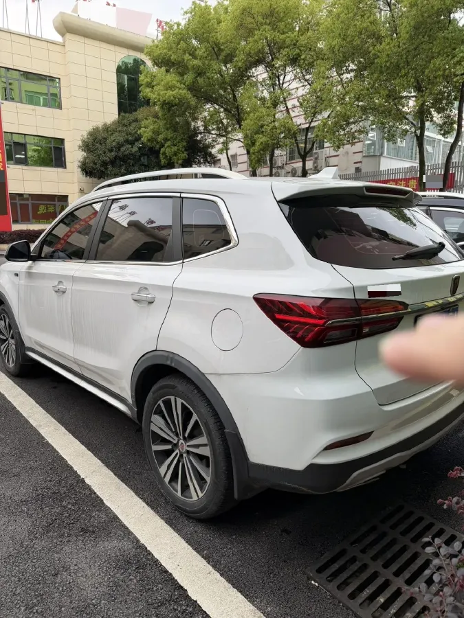 2020 Roewe i6 1.5T 169HP L4 7DCT,autocango,china used car exporter,china ev exporter,chinese used car exporter,chinese used ev exporter