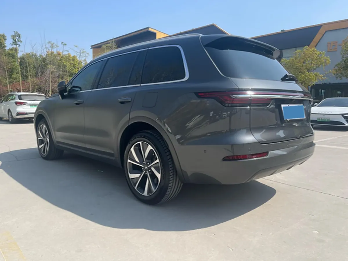 2021 Li ONE Range Extended 131HP REEV 40.5KWH,autocango,china used car exporter,china ev exporter,chinese used car exporter,chinese used ev exporter