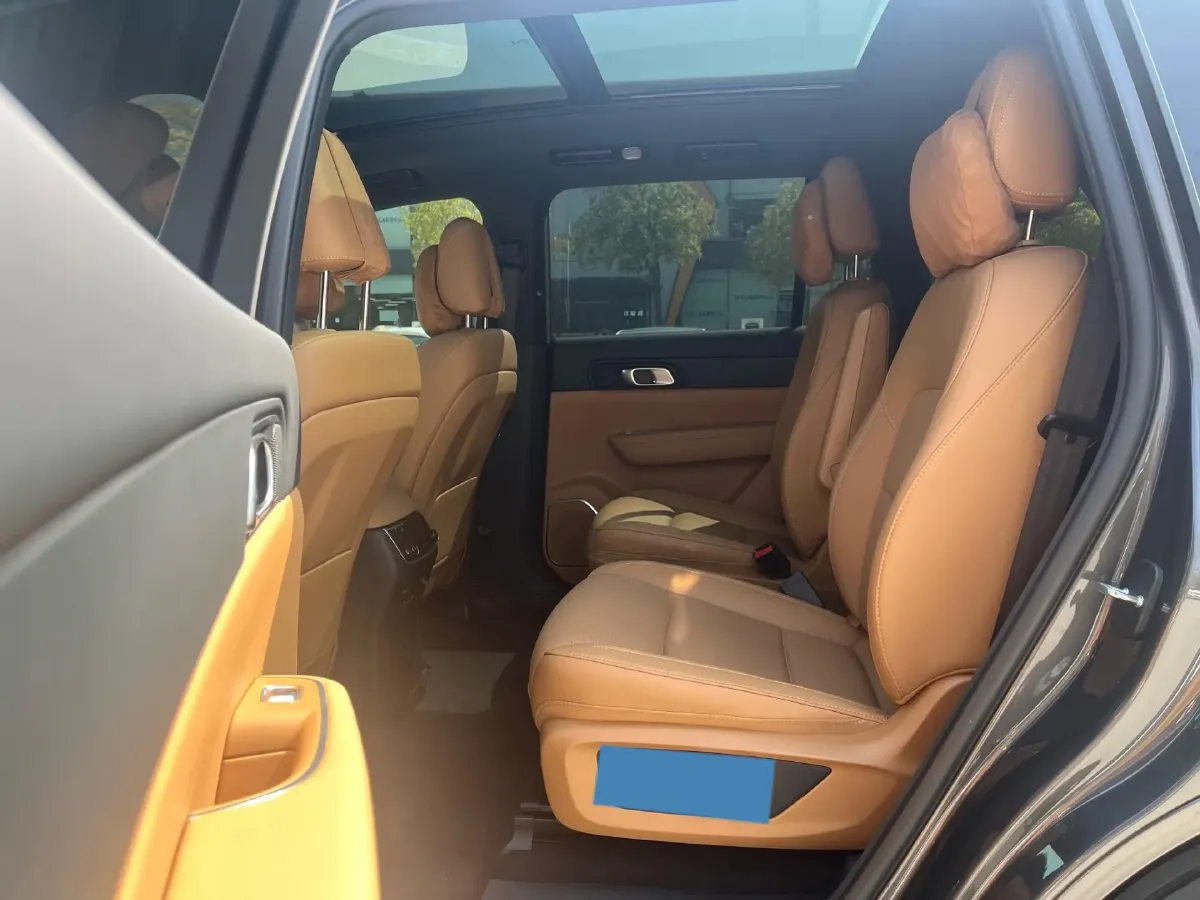 2021 Li ONE Range Extended 131HP REEV 40.5KWH,autocango,china used car exporter,china ev exporter,chinese used car exporter,chinese used ev exporter