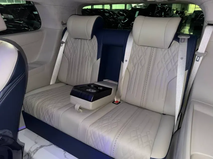 2022 Buick GL8 2.0T 237HP L4 9AT,autocango,china used car exporter,china ev exporter,chinese used car exporter,chinese used ev exporter