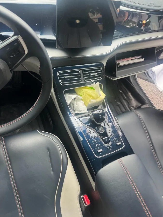 2021 Haval F7 1.5T 169HP L4 7DCT,autocango,china used car exporter,china ev exporter,chinese used car exporter,chinese used ev exporter