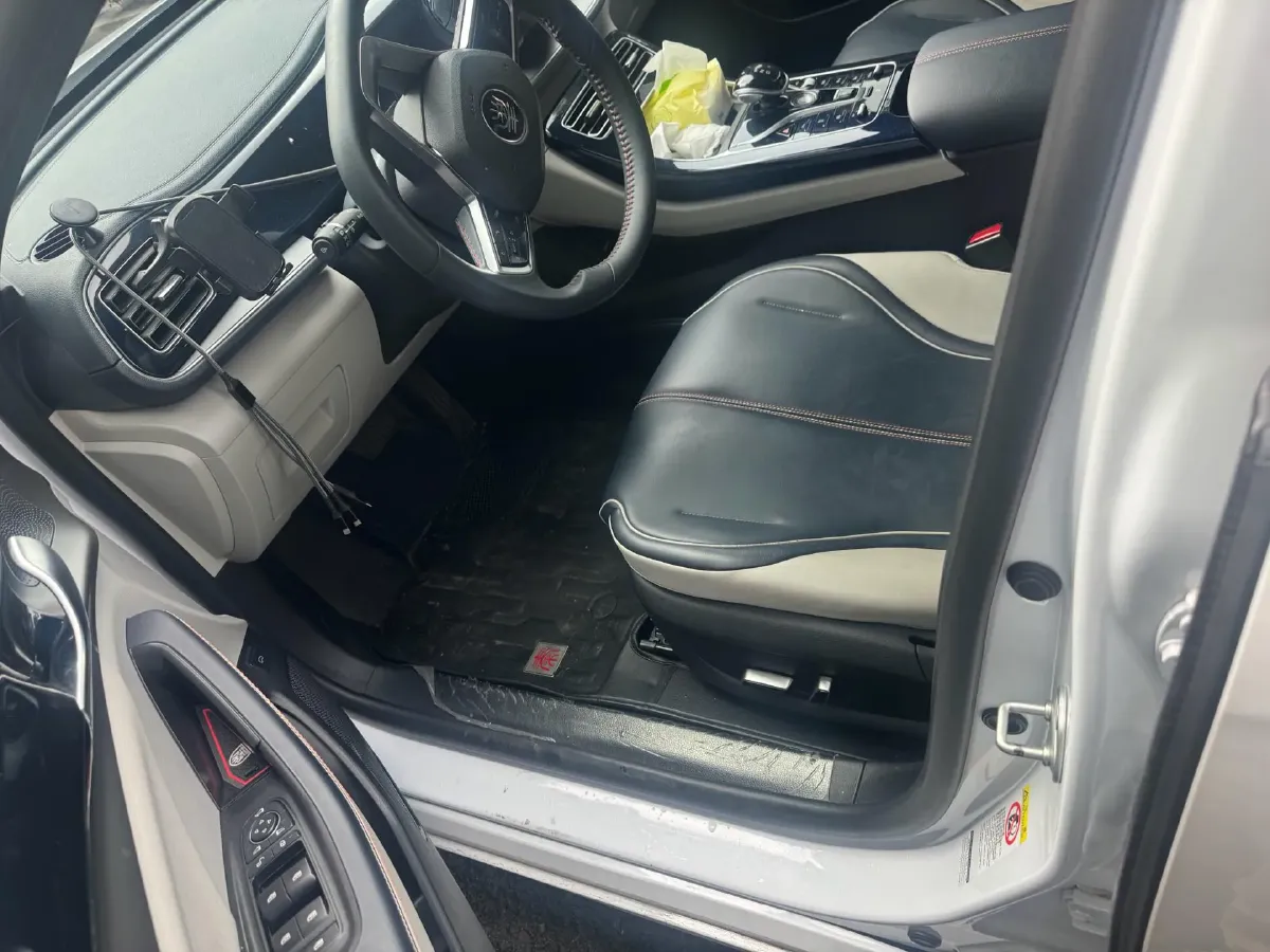 2021 Haval F7 1.5T 169HP L4 7DCT,autocango,china used car exporter,china ev exporter,chinese used car exporter,chinese used ev exporter