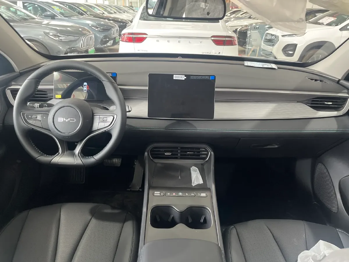 2026 BYD Seal05 DM-i 1.5L 101HP L4 E-CVT PHEV,autocango,china used car exporter,china ev exporter,chinese used car exporter,chinese used ev exporter