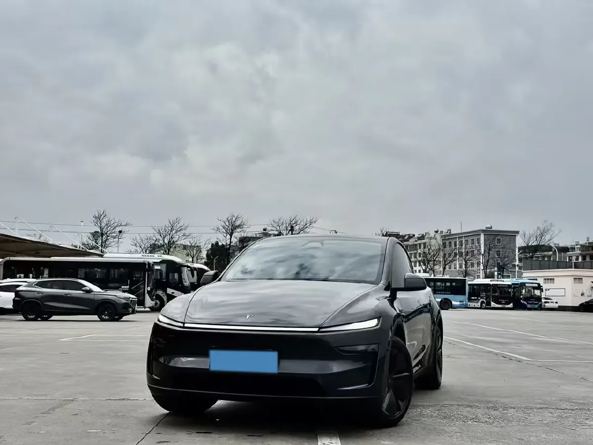 2024 Iveco OuSheng BEV 77.28KWH,autocango,china used car exporter,china ev exporter,chinese used car exporter,chinese used ev exporter