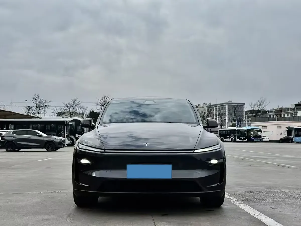 2024 Iveco OuSheng BEV 77.28KWH,autocango,china used car exporter,china ev exporter,chinese used car exporter,chinese used ev exporter